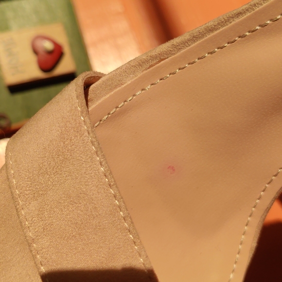 Dream Pairs Suede Heels - Picture 5 of 5